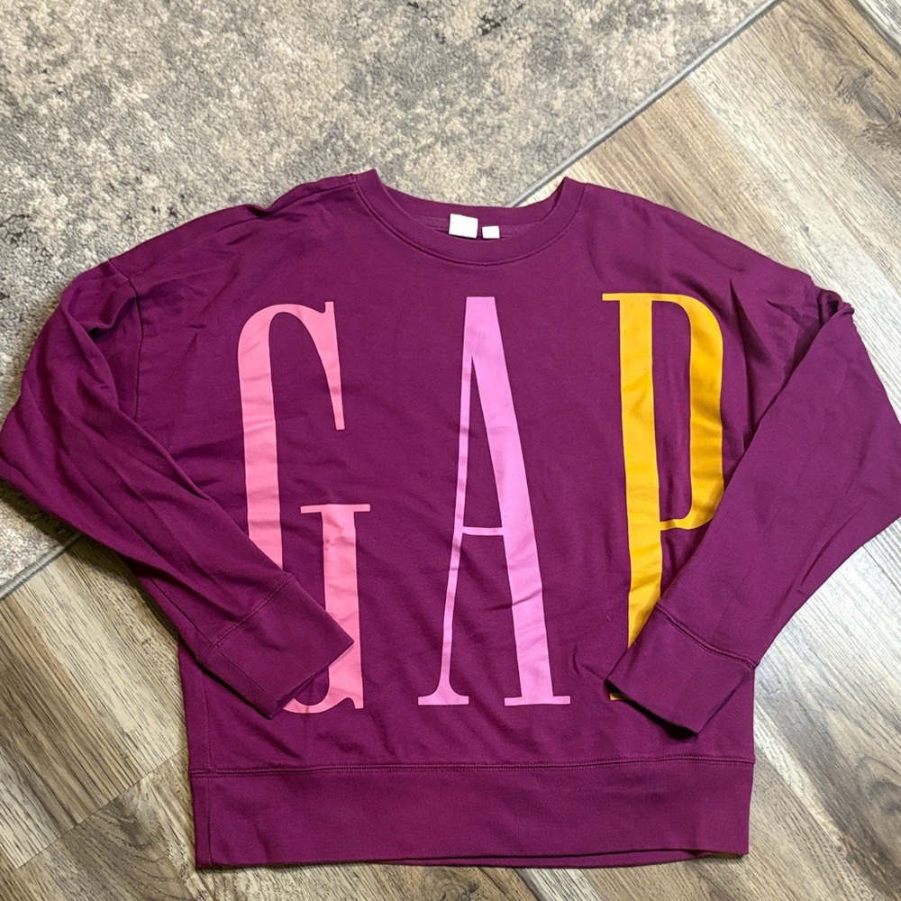 GAP Maroon Sweatshirt with Pink and Gold Letters 🎄